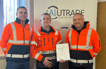 Alutrade staff with the Hydro Gold Award